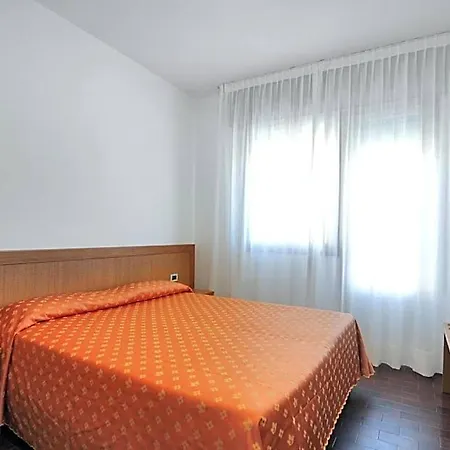 Venus Price Hotel *