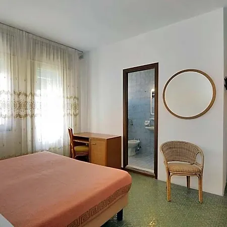Venus Price Hotel