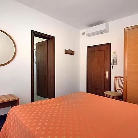 Venus Price Hotel