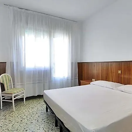 Hotel Venus Price