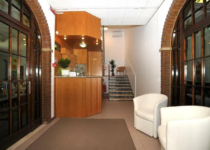Venus Price Hotel *