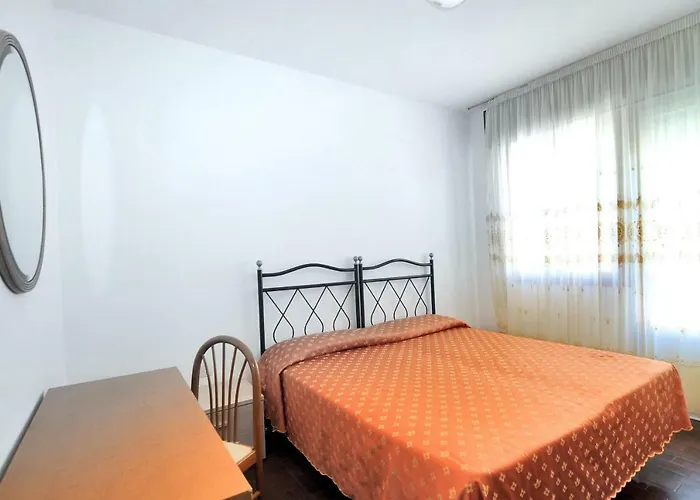 Venus Price Hotel *